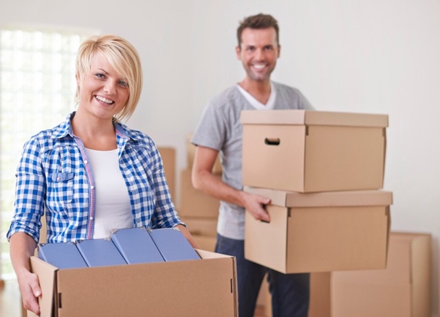 stěhující se pár